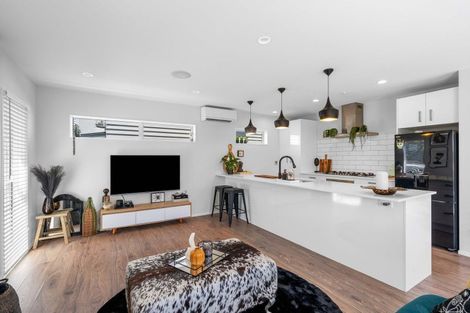 Photo of property in 39 Nautilus Drive, Gulf Harbour, Whangaparaoa, 0930