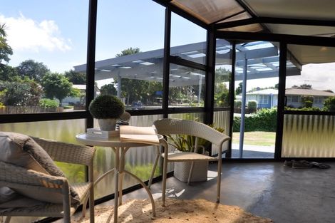 Photo of property in 69 Apollo Parade, Milson, Palmerston North, 4414