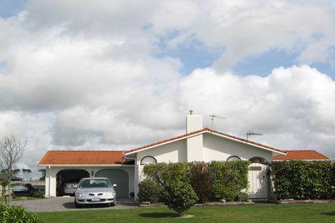 Photo of property in 23 Elizabeth Grove, Stratford, 4332