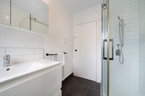 Photo of property in 2 Riserra Drive, Ranui, Auckland, 0612