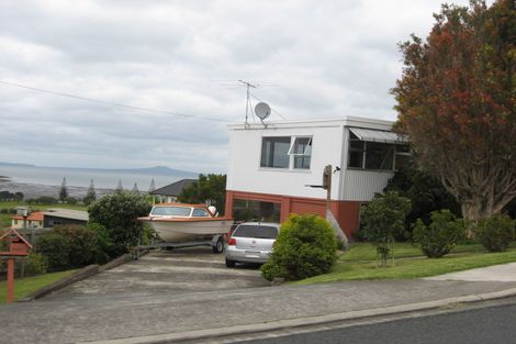 Photo of property in 1455 Whangaparaoa Road, Army Bay, Whangaparaoa, 0930