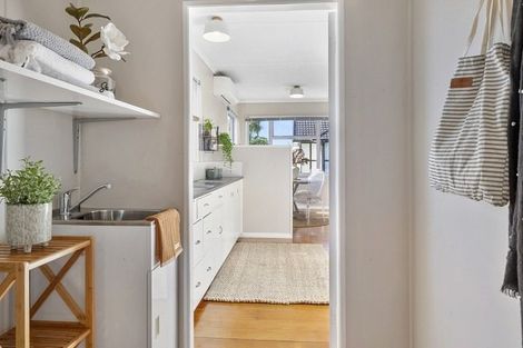 Photo of property in 88 Govett Avenue, Frankleigh Park, New Plymouth, 4310