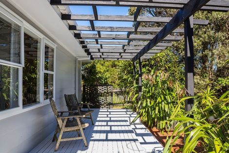 Photo of property in 28 Sea Vista Drive, Pukerua Bay, Porirua, 5026