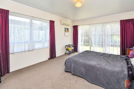 Photo of property in 13 Huber Street, Weymouth, Auckland, 2103