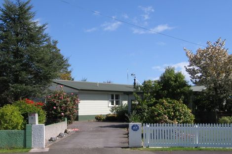 Photo of property in 16 Simkin Street, Taupo, 3330