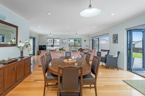 Photo of property in 136 Waimaire Avenue, Matarangi, Whitianga, 3592