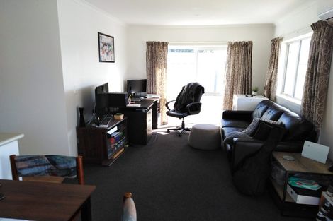Photo of property in 57 Northolt Road, Fairview Downs, Hamilton, 3214