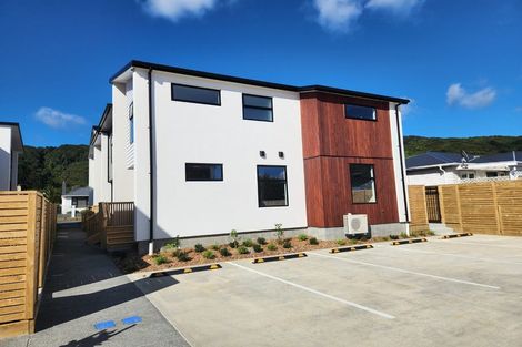 Photo of property in 58d Fraser Street, Wainuiomata, Lower Hutt, 5014