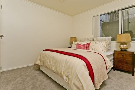 Photo of property in 44 Bur Oak Terrace, Schnapper Rock, Auckland, 0632