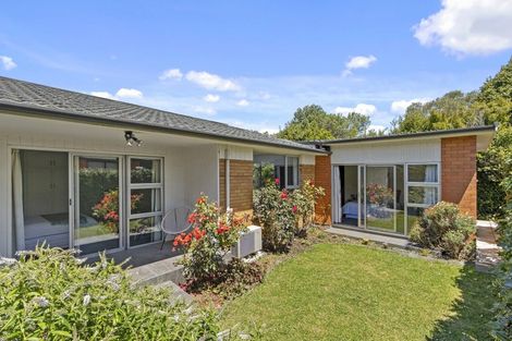 Photo of property in 1e Thorrington Lane, Cashmere, Christchurch, 8022