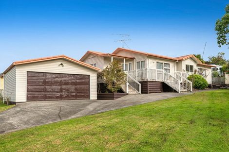 Photo of property in 34 Cabeleigh Drive, Helensville, 0800