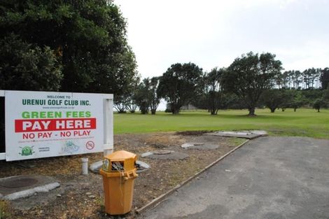 Photo of property in 30 Third Avenue, Urenui, 4377