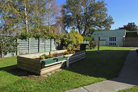 Photo of property in 16 Weld Street, Martinborough, 5711