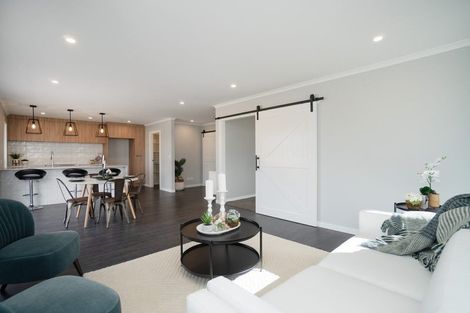 Photo of property in 44 Atlantic Drive, Fitzherbert, Palmerston North, 4410