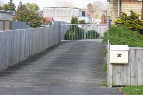 Photo of property in 8a Campbell Place, Papakura, 2110