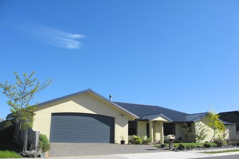 Photo of property in 37 Covent Drive, Stoke, Nelson, 7011