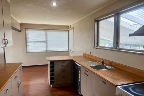 Photo of property in 12 Moemoea Avenue, Kumeu, 0810