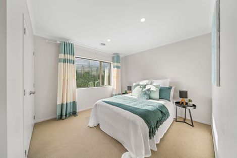 Photo of property in 71 Grenada Drive, Grenada Village, Wellington, 6037