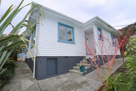 Photo of property in 45 Cornwall Road, Lyttelton, 8082