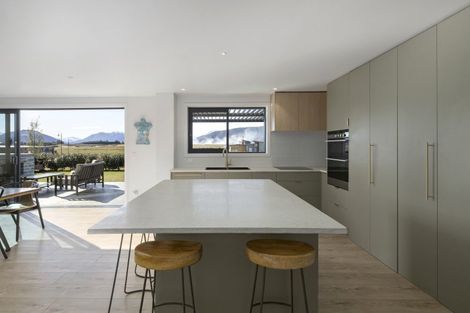 Photo of property in 21 Marjon Drive, Wanaka, 9305