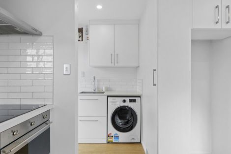 Photo of property in 2/60a Somme Street, St Albans, Christchurch, 8014