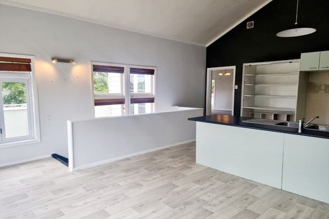 Photo of property in 2/6 Marua Road, Ellerslie, Auckland, 1051