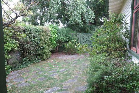 Photo of property in 1001 Heretaunga Street East, Parkvale, Hastings, 4122