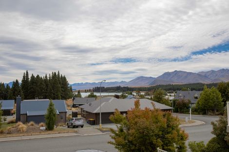 Photo of property in 16 O'neill Place, Lake Tekapo, 7999