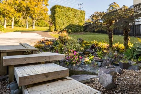 Photo of property in 468 Don Buck Road, Massey, Auckland, 0614