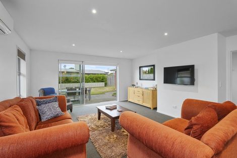 Photo of property in 28 Champagne Avenue, Yaldhurst, Christchurch, 8042