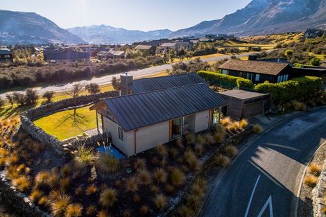 Photo of property in 1 Skye Lane, Jacks Point, Queenstown, 9371