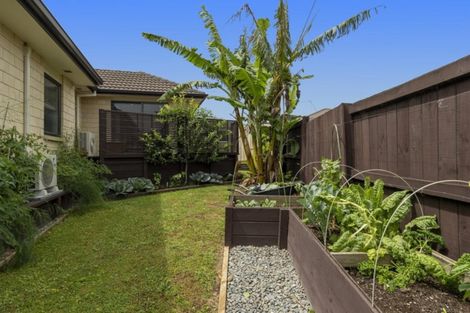 Photo of property in 2 Crater Close, Pyes Pa, Tauranga, 3112