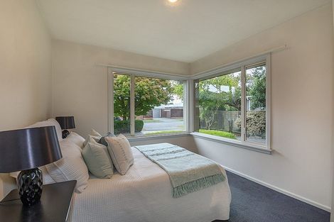 Photo of property in 72 Hounslow Street, Ilam, Christchurch, 8041