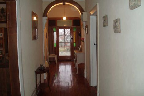 Photo of property in 52 Timaru Road, Waimate, 7924