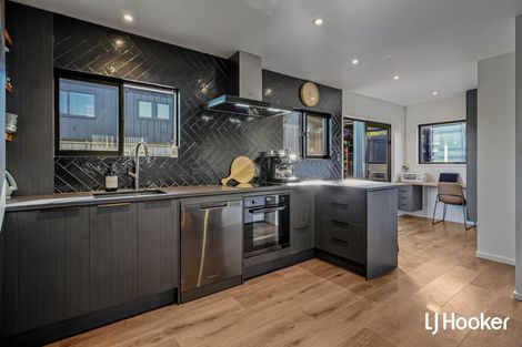Photo of property in 11 Tatai Road, Bowentown, Waihi Beach, 3177