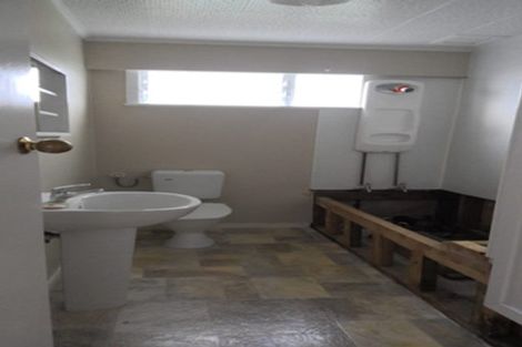 Photo of property in 53 Great South Road, Papakura, 2110