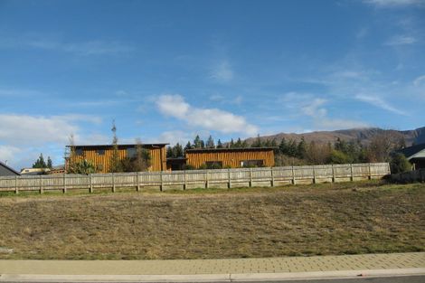Photo of property in 8 Aspinall Street, Wanaka, 9305