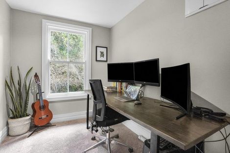 Photo of property in 12 Nikau Road, Point Howard, Lower Hutt, 5013