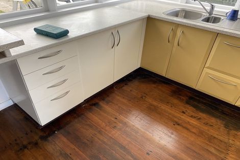 Photo of property in 70 Peat Place, Whanganui, 4500