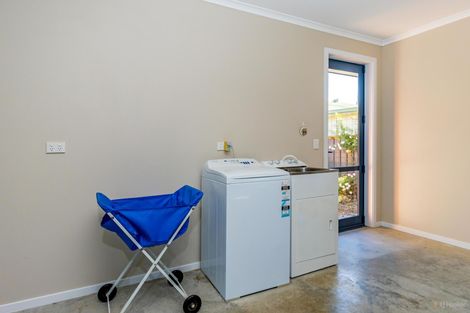 Photo of property in 1 Eric Batchelor Place, Waimate, 7924