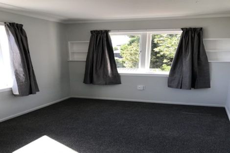Photo of property in 3 Lancelot Road, Orewa, 0931