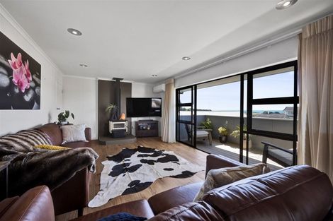 Photo of property in 22 Culzean Grove, Bell Block, New Plymouth, 4312