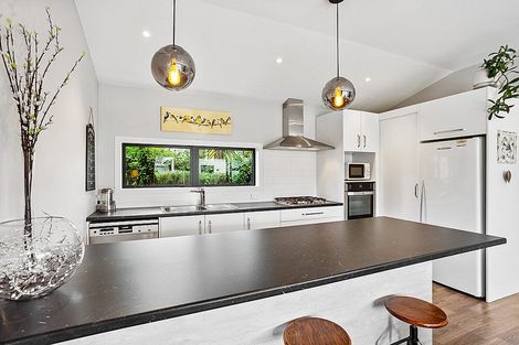 Photo of property in 8 Bosun Place, Te Atatu Peninsula, Auckland, 0610