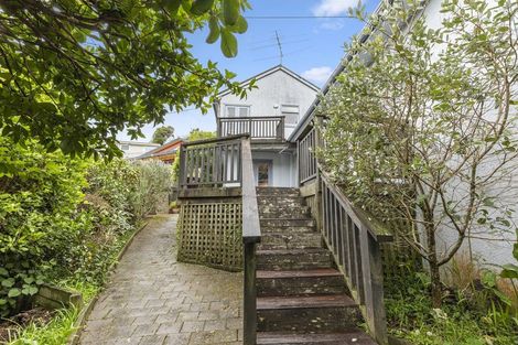 Photo of property in 15 Ferry Road, Days Bay, Lower Hutt, 5013