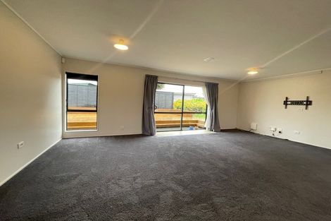 Photo of property in 7a Burt Road, Mount Wellington, Auckland, 1051