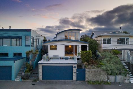 Photo of property in 378 Marine Parade, South New Brighton, Christchurch, 8062