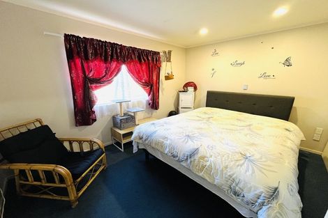 Photo of property in 6 Lawson Way, Weymouth, Auckland, 2103