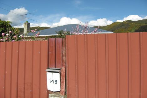 Photo of property in 148 Waiwhetu Road, Waterloo, Lower Hutt, 5011