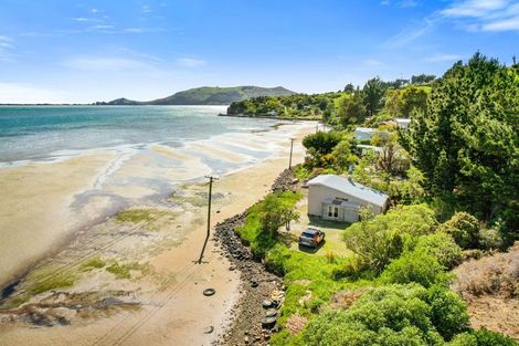 Photo of property in 36 Otakou Golf Course Road, Otakou, Dunedin, 9077