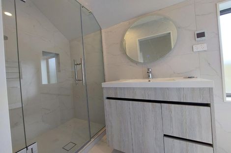 Photo of property in 7/11 Celeste Place, Totara Vale, Auckland, 0627